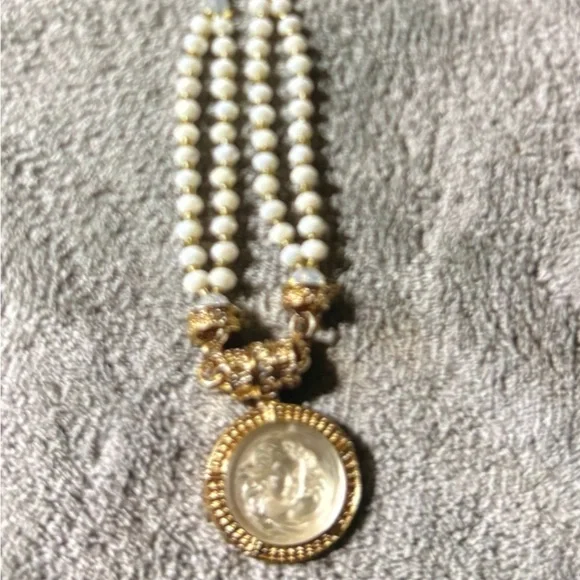 Kirks Folly Gold and White Beaded Necklace - Picture 5 of 7